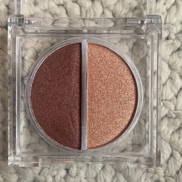 M2U - NYC - Eyeshadow Duo in Copper Hill! - Picture 6 of 7